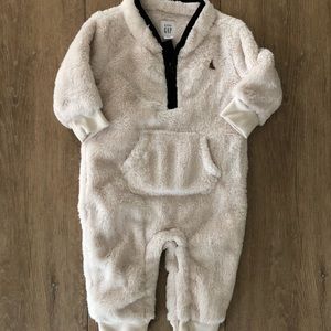 NWOT Baby GAP Furry Cream One-Piece 3-6 Months